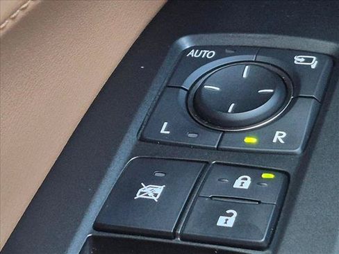Used 2026 Lexus NX 350 AWD image 13