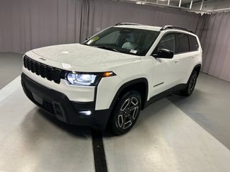 New 2026 Jeep Cherokee Laredo AWD/4WD video 3