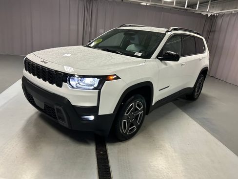 New 2026 Jeep Cherokee Laredo AWD/4WD image 3