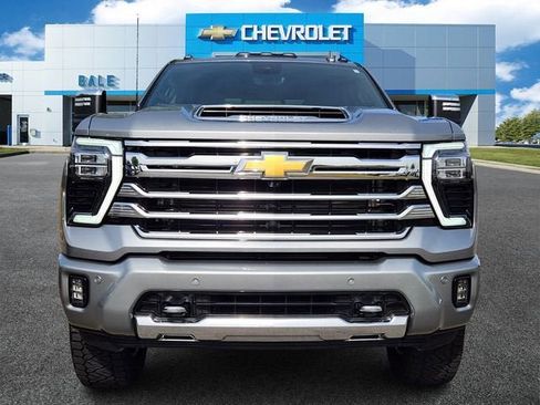 Used 2024 Chevrolet Silverado 2500 High Country w/ Technology Package AWD/4WD image 7