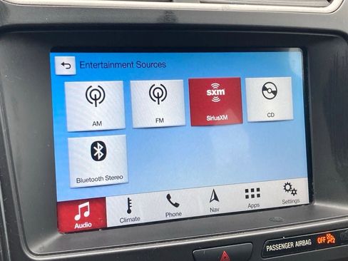 Used 2018 Ford Explorer XLT w/ Equipment Group 202A FWD image 18