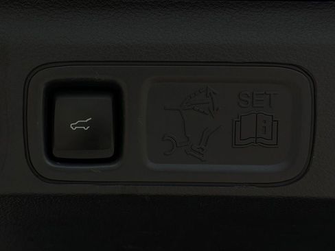 Used 2022 Ford Expedition Limited AWD/4WD image 29