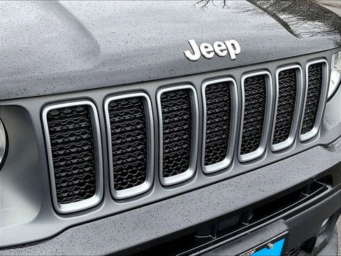 Used 2023 Jeep Renegade Limited AWD/4WD image 30