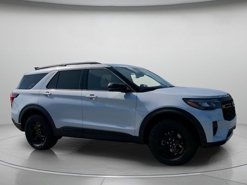 New 2026 Ford Explorer Tremor image 37