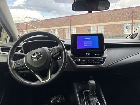 Used 2023 Toyota Corolla XLE image 9