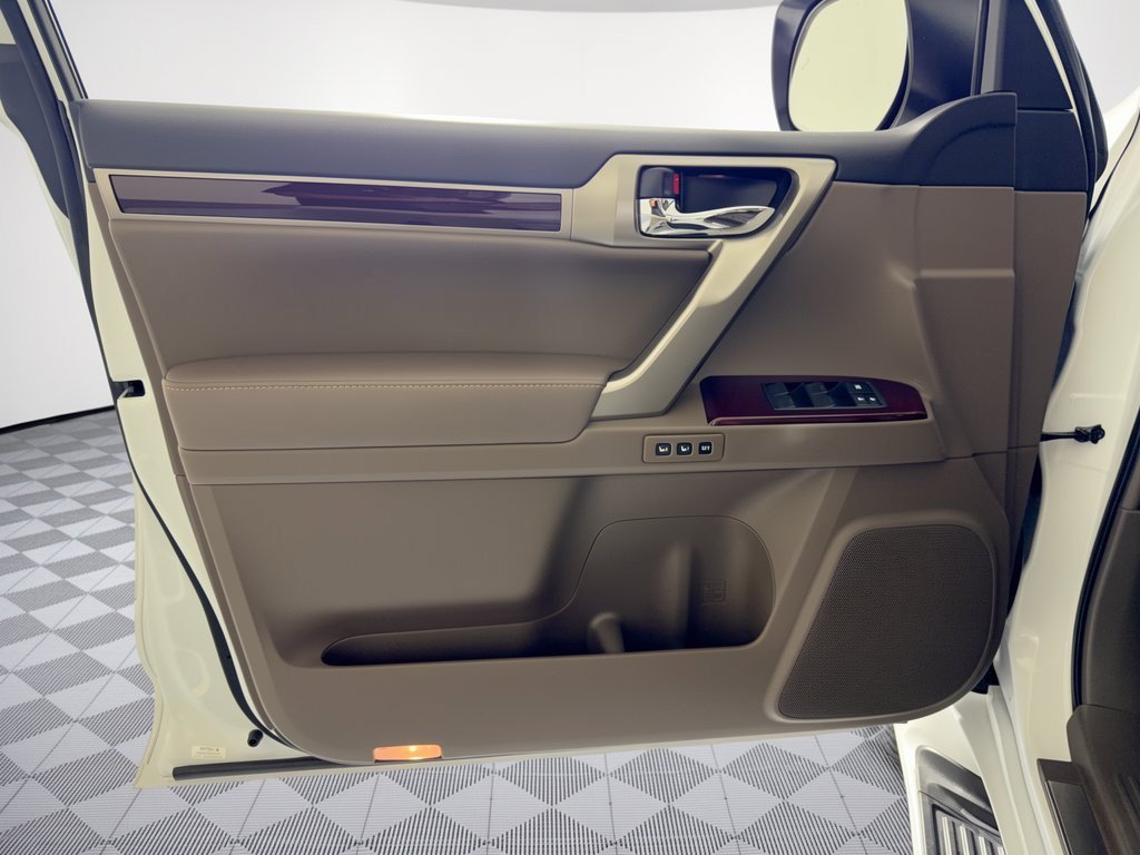 Used 2019 Lexus GX 460 Luxury AWD/4WD image 14