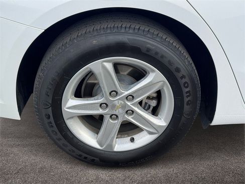 Used 2020 Chevrolet Malibu LS w/ Driver Confidence Package II image 7