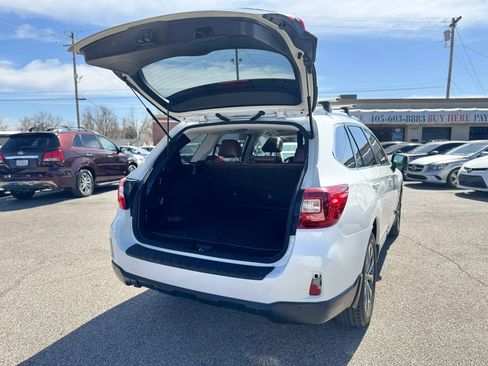 Used 2017 Subaru Outback 3.6R Touring w/ Popular Package #5A image 15