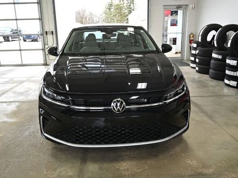 Used 2025 Volkswagen Jetta S FWD image 2