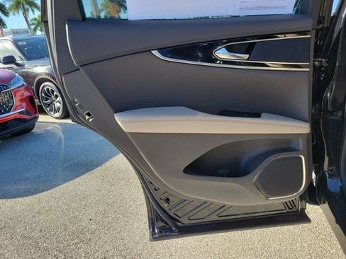 Certified 2022 Lincoln Nautilus FWD w/ Premium Package image 14