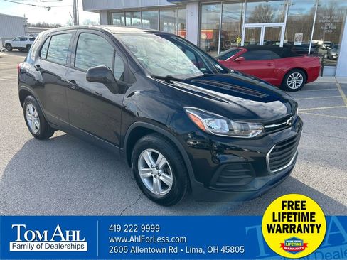 Used 2020 Chevrolet Trax LS image 1