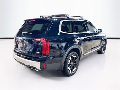 Used 2024 Kia Telluride S w/ S Sunroof Package image 7