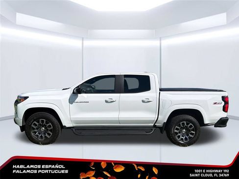 Used 2023 Chevrolet Colorado Z71 w/ Z71 Convenience Package 2 AWD/4WD image 2