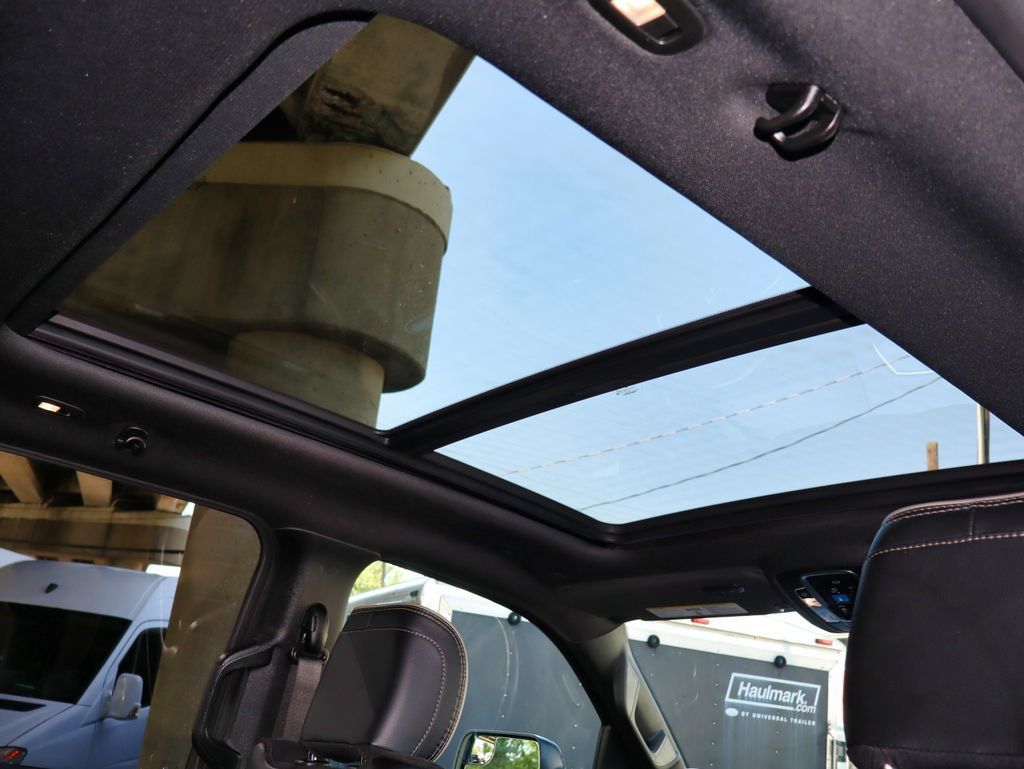 Used 2023 RAM 1500 Laramie AWD/4WD image 53