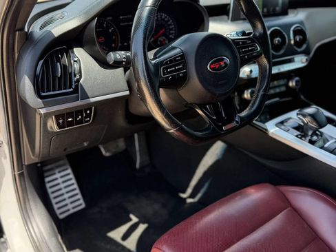 Used 2019 Kia Stinger GT2 RWD image 21