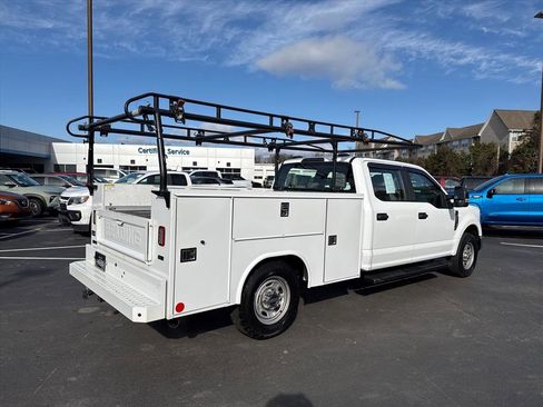 Used 2022 Ford F350 XL w/ Power Equipment Group image 3