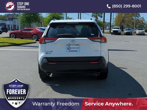 Used 2024 Toyota RAV4 XLE w/ Convenience Package FWD image 6