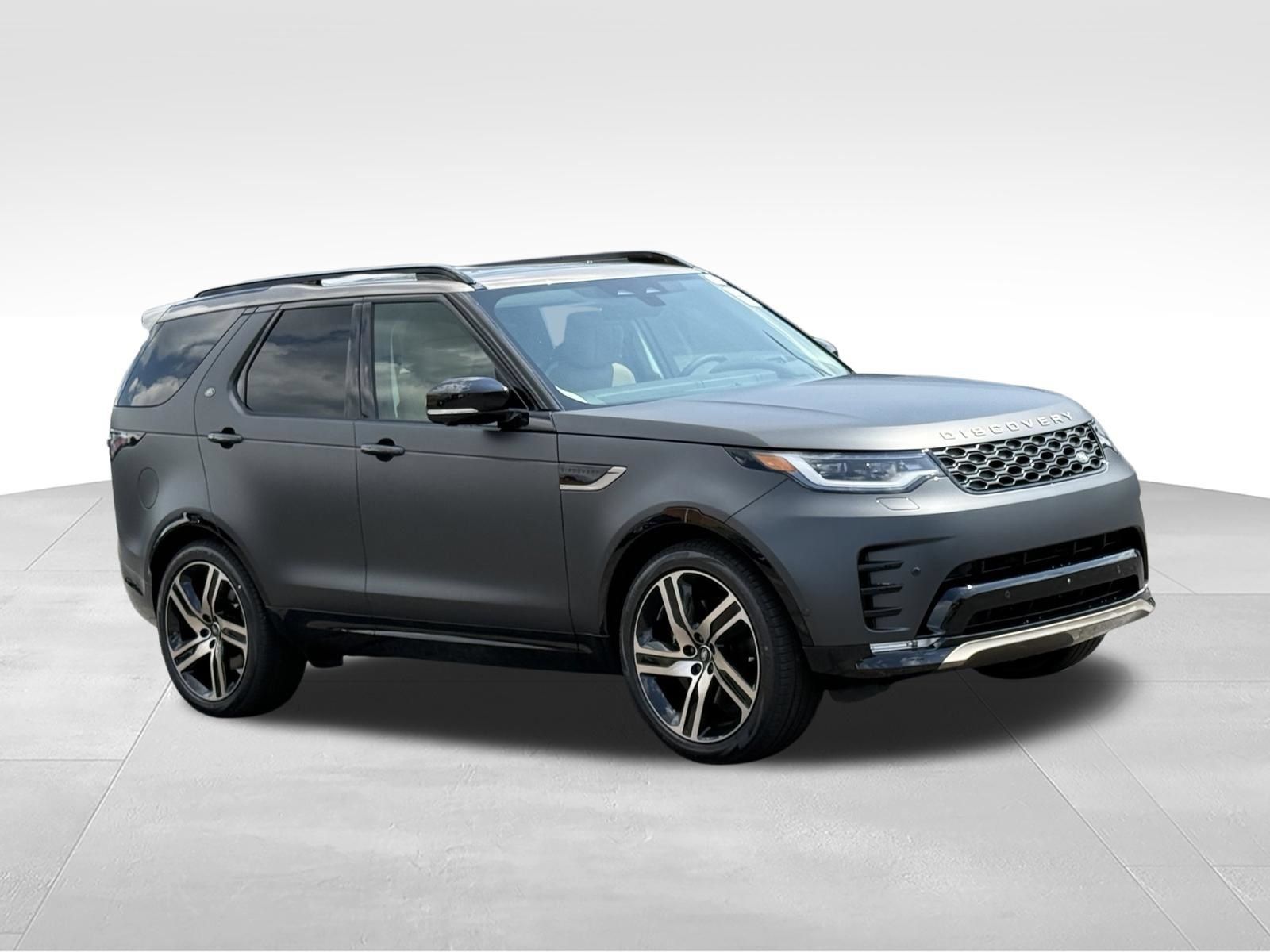 New 2026 Land Rover Discovery Limited Edition AWD/4WD image 8