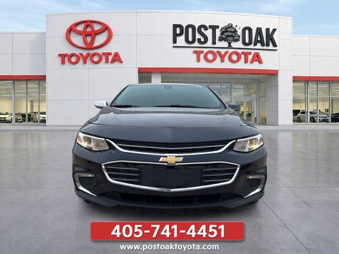 Used 2018 Chevrolet Malibu LT FWD image 9