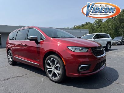 Used 2026 Chrysler Pacifica Pinnacle