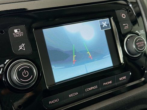 Used 2019 RAM ProMaster 2500 FWD image 12