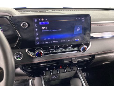 Used 2023 Chevrolet Colorado Z71 w/ Z71 Convenience Package 2 image 29