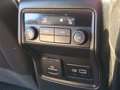 Certified 2023 GMC Acadia SLE w/ Driver Convenience Package image 12