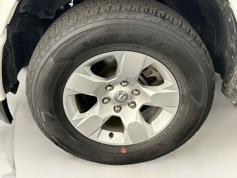 Used 2024 RAM 1500 Big Horn AWD/4WD image 11