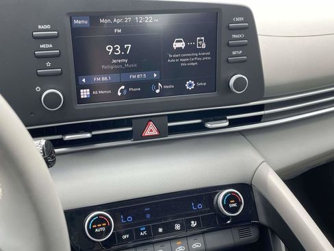 Used 2025 Hyundai Elantra Sport FWD image 16