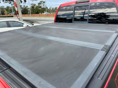 Used 2012 Ford F150 Raptor w/ Raptor Luxury Pkg image 28