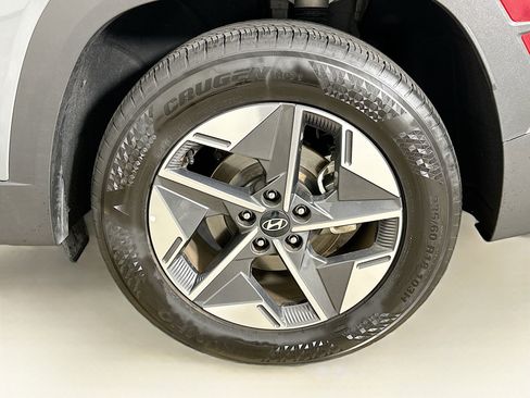 Used 2025 Hyundai Tucson SEL FWD image 11