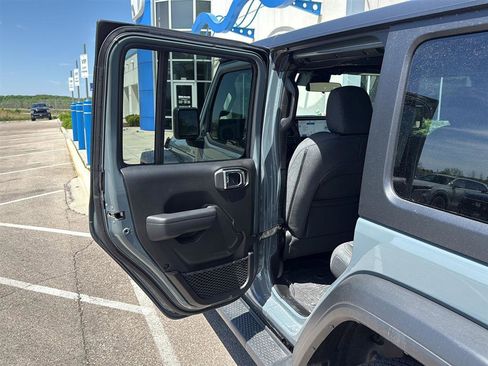 Used 2024 Jeep Wrangler Unlimited Sport AWD/4WD image 12
