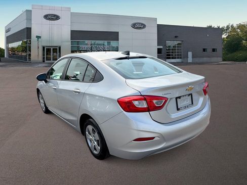 Used 2016 Chevrolet Cruze LS FWD image 8