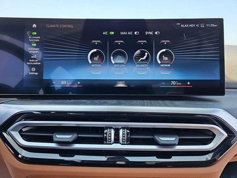 Used 2024 BMW 330i Sedan w/ Convenience Package image 23