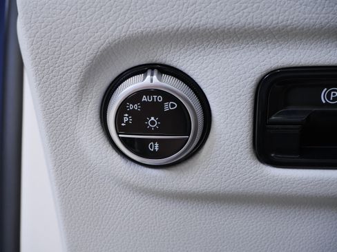 Certified 2023 Mercedes-Benz EQE 500 4MATIC SUV image 23