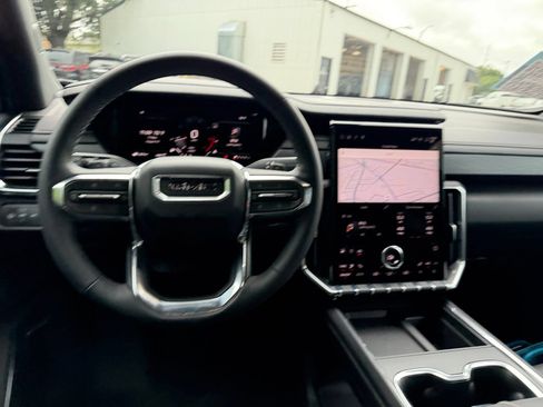New 2027 GMC Acadia Elevation w/ Elevation Premium Package AWD/4WD image 16