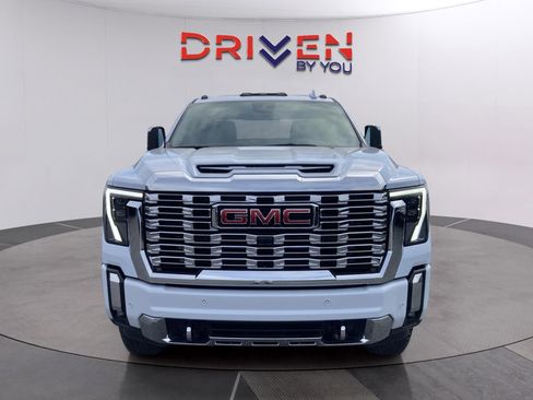 New 2026 GMC Sierra 2500 Denali w/ Denali Reserve Package image 10