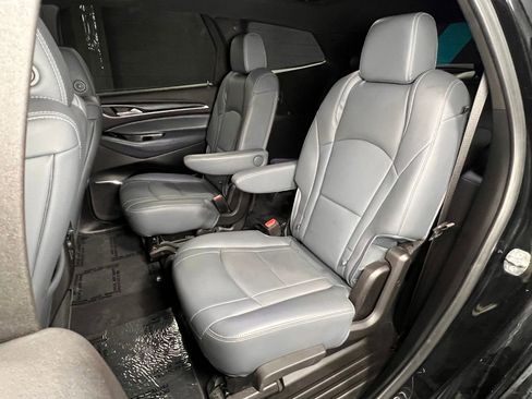 Used 2023 Buick Enclave Essence w/ Experience Buick Package image 20
