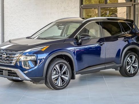 Used 2024 Nissan Rogue SL w/ SL Premium Package AWD/4WD image 6
