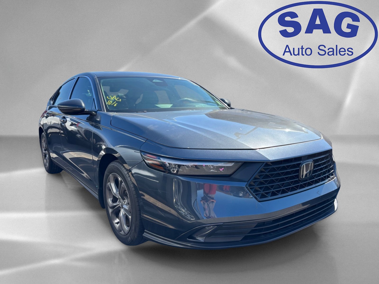 Used 2023 Honda Accord EX image 2