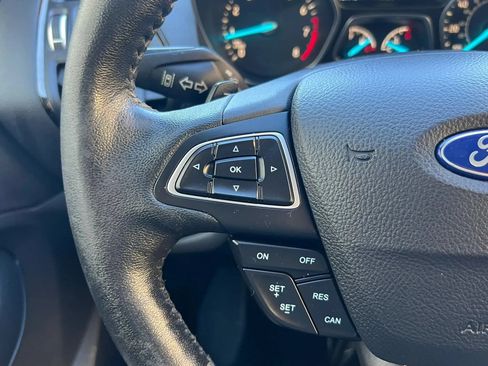Used 2017 Ford Escape Titanium w/ Equipment Group 301A AWD/4WD image 20