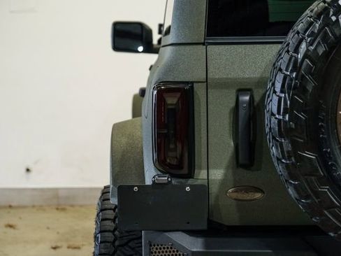 Used 2022 Ford Bronco Wildtrak image 39