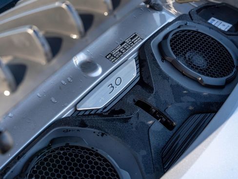 Certified 2021 Porsche 911 Carrera image 16