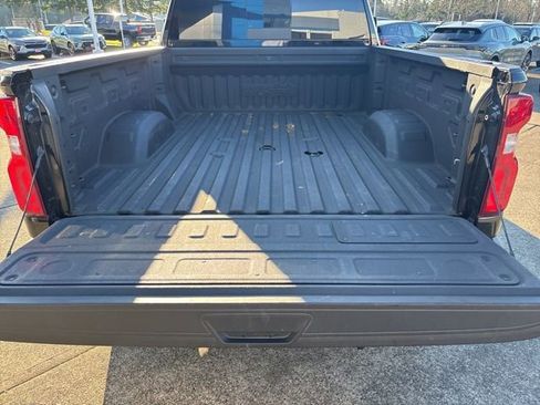 Used 2024 Chevrolet Silverado 3500 High Country w/ High Country Premium Package image 8