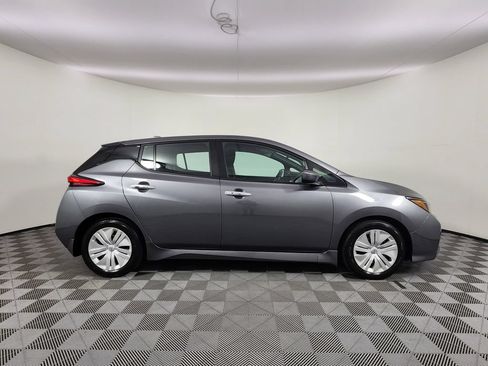 Used 2025 Nissan Leaf S FWD image 6