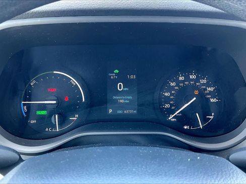 Used 2024 Toyota Sienna LE FWD image 26