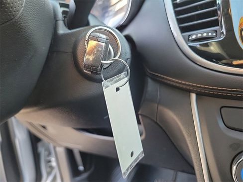 Used 2018 Chevrolet Trax LS image 29