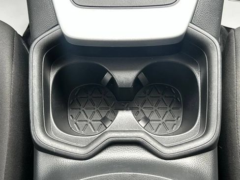 Used 2021 Toyota RAV4 XLE AWD/4WD image 53