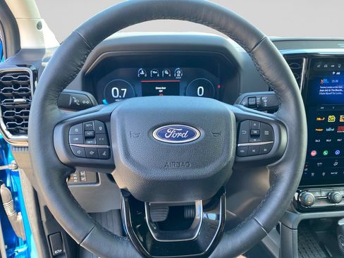 Certified 2025 Ford Ranger Lariat w/ Chrome Accent Package AWD/4WD image 25