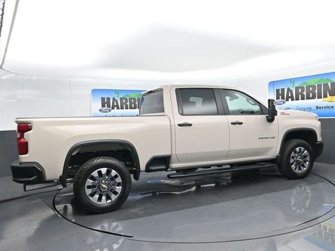 New 2026 Chevrolet Silverado 2500 Custom w/ Custom Value Package AWD/4WD image 6